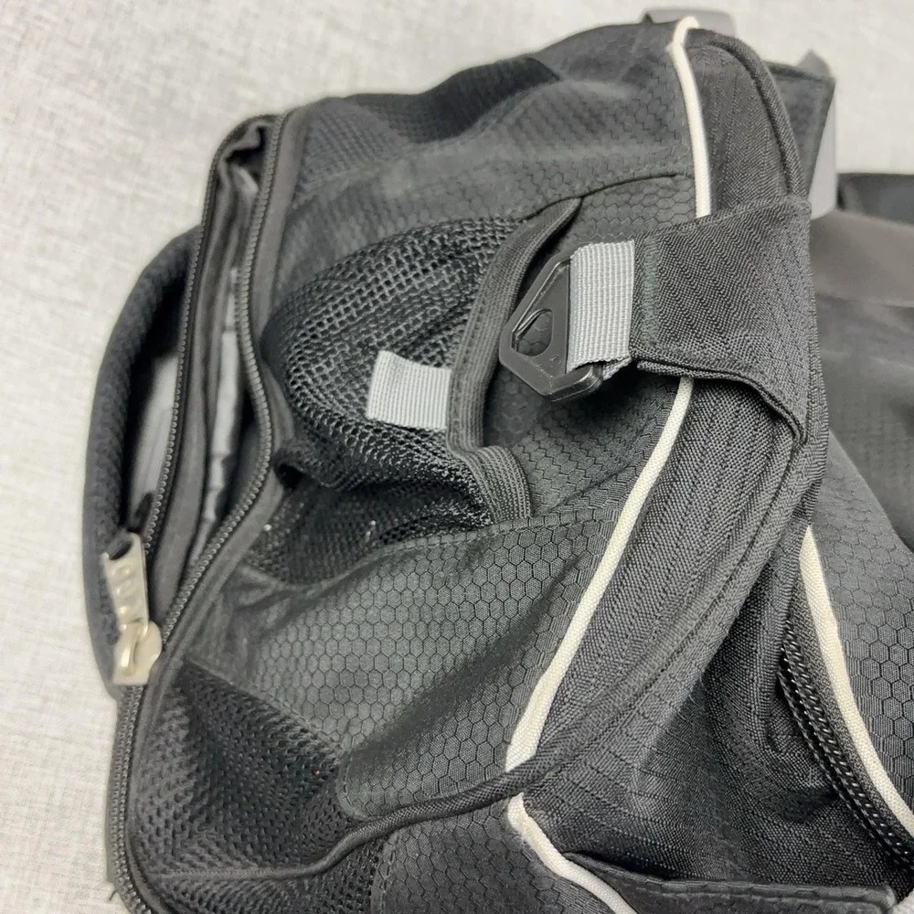 High Sierra Black Duffle Bag 23